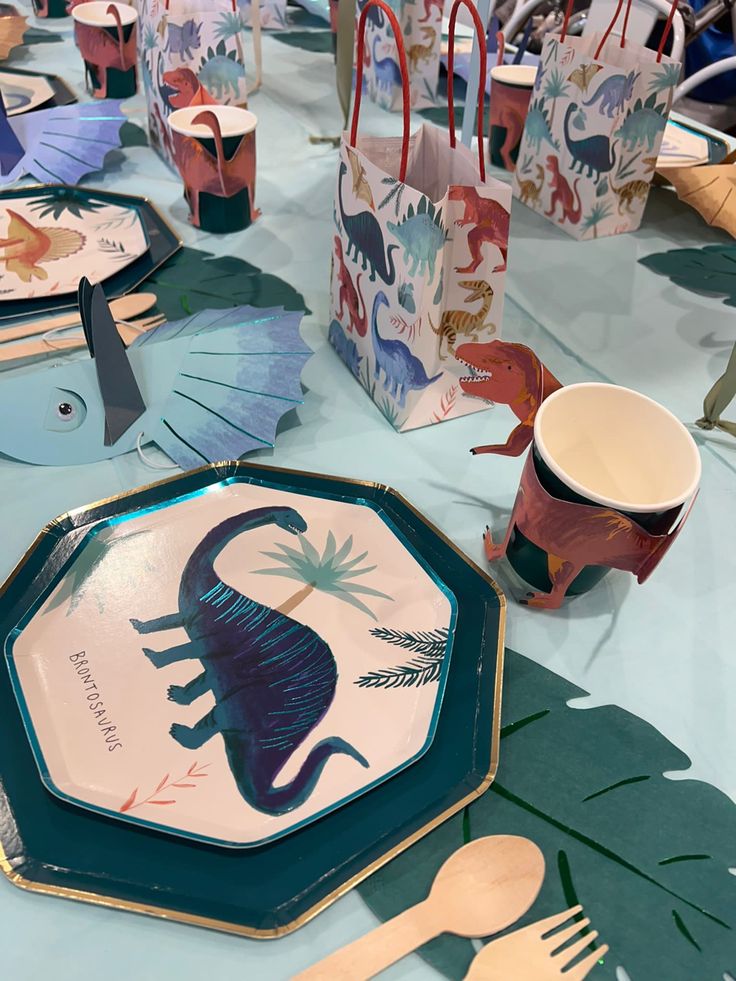 Platos Dinosaur Kingdom Side (x8)